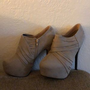 Platform Suede Beige Booties
